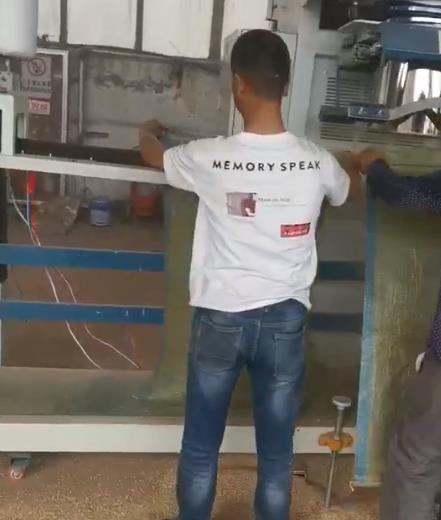 試機現場